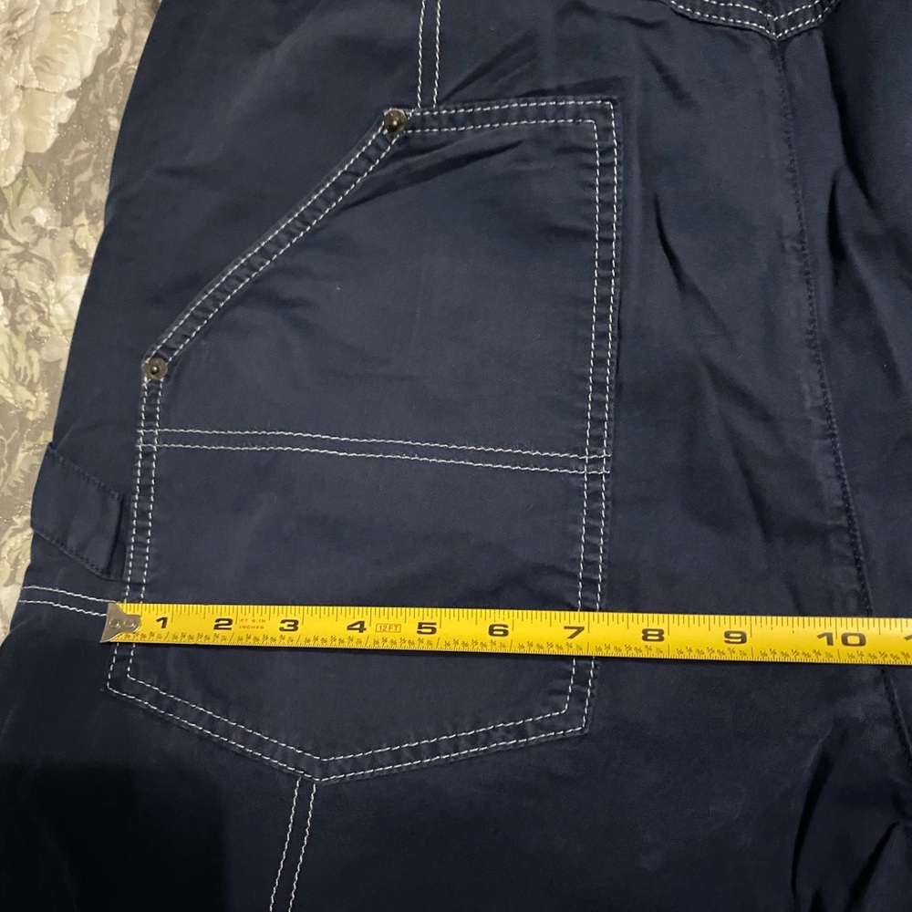New with tags NWT Baggy Utility Pants
BDG URBAN OUTFITTERS - Picture 7 of 8